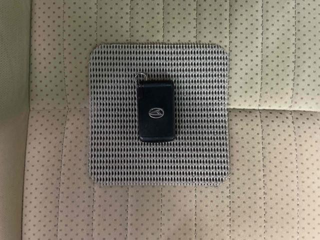 ミラココア ココアプラスＸ　ＥＴＣ　ナビ　スマートキー　アイドリングストップ　電動格納ミラー　ベンチシート　ＣＶＴ　盗難防止システム　ＡＢＳ　ＣＤ　ルーフレール　衝突安全ボディ　エアコン　パワーステアリング　パワーウィンドウ（32枚目）