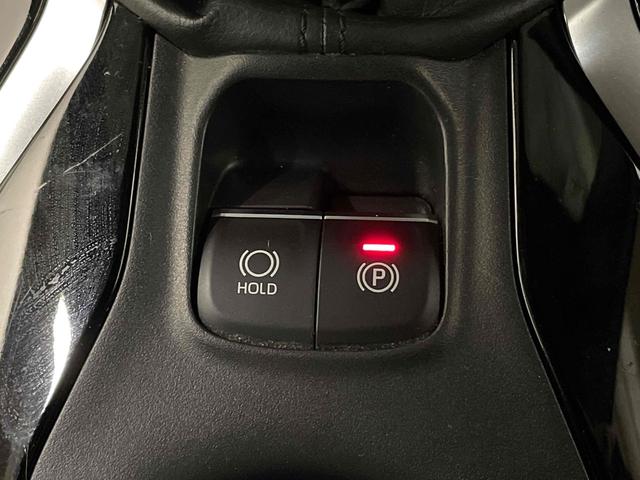 停止中にブレーキペダルを踏んでいなくてもブレーキが維持できる、ブレーキホールド付！