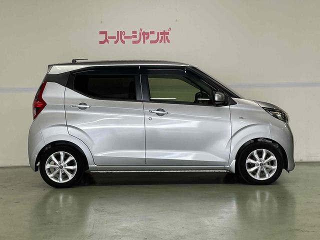 デイズ Ｘ　ドライブレコーダー　ＥＴＣ　ナビ　クリアランスソナー　衝突被害軽減システム　オートライト　スマートキー　アイドリングストップ　電動格納ミラー　ベンチシート　ＣＶＴ　盗難防止システム　ＡＢＳ　ＥＳＣ（12枚目）