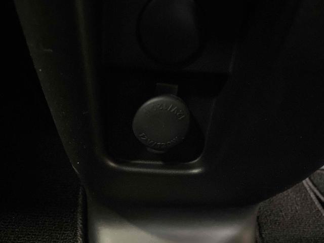 ワゴンＲスマイル ハイブリッドＳ　２トーンルーフパッケージ装着車　ドライブレコーダー　ＥＴＣ　両側電動スライドドア　クリアランスソナー　レーンアシスト　衝突被害軽減システム　オートライト　スマートキー　電動格納ミラー　シートヒーター　ベンチシート　ＣＶＴ（60枚目）