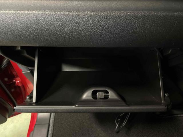 ワゴンＲスマイル ハイブリッドＳ　２トーンルーフパッケージ装着車　ドライブレコーダー　ＥＴＣ　両側電動スライドドア　クリアランスソナー　レーンアシスト　衝突被害軽減システム　オートライト　スマートキー　電動格納ミラー　シートヒーター　ベンチシート　ＣＶＴ（64枚目）