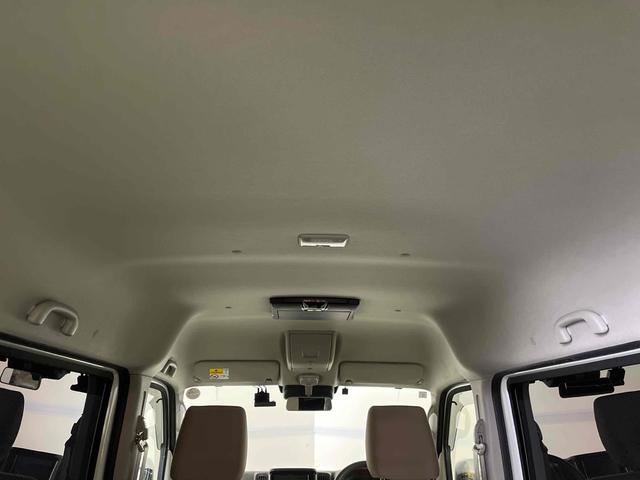 エブリイワゴン ＰＺターボ　ドライブレコーダー　ＥＴＣ　両側スライド・片側電動　ナビ　クリアランスソナー　レーンアシスト　衝突被害軽減システム　オートライト　ＨＩＤ　スマートキー　電動格納ミラー　後席モニター　ＡＴ（14枚目）