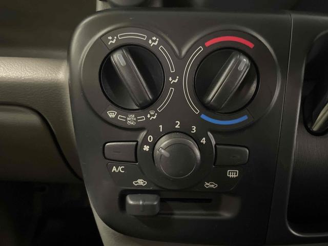 エブリイ ＰＡリミテッド　両側スライドドア　オートライト　キーレスエントリー　ＡＴ　盗難防止システム　ＡＢＳ　ＥＳＣ　衝突安全ボディ　エアコン　パワーステアリング　パワーウィンドウ（29枚目）