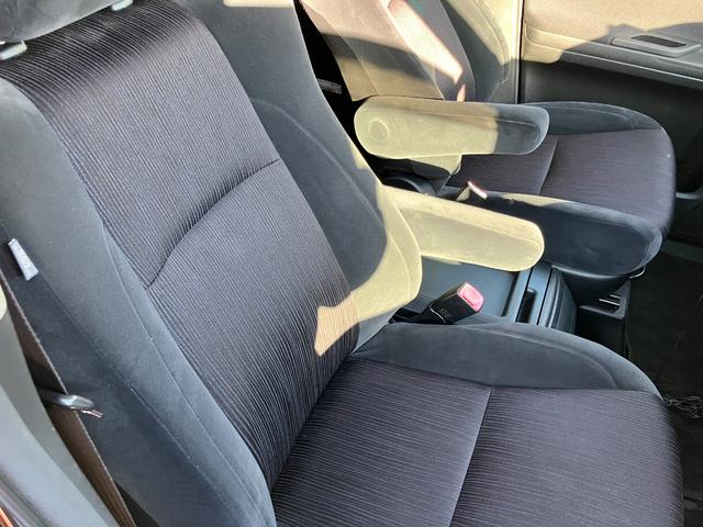 ヴェルファイア 2.4Z 両側パワースライドドア HDDナビ(フルセグTV) 純正18インチアルミホイール クリアランスソナー ダブルエアコン ETC バックカメラ スマートキー 取説(15枚目)