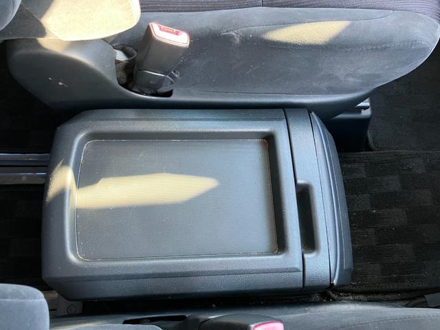 ヴェルファイア 2.4Z 両側パワースライドドア HDDナビ(フルセグTV) 純正18インチアルミホイール クリアランスソナー ダブルエアコン ETC バックカメラ スマートキー 取説(30枚目)