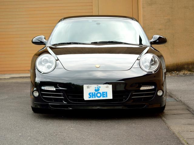 911ターボ スポーツクロノ ダイナミックC D車 スポーツステアリング 12Wayエレクトロニックコンフォート サイドスカートペイント仕上げ アルミニウムドア ナビゲーションシステム バックカメラ(2枚目)
