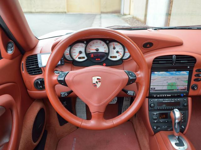 911ターボ テラコッタSPカラーレザーインテリア 下廻り同色ペイント 車高調 ゲンバラスポーツペダル コンフォートシート HDDナビ パッド&ローター4輪交換済み(18枚目)