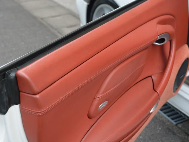 911ターボ テラコッタSPカラーレザーインテリア 下廻り同色ペイント 車高調 ゲンバラスポーツペダル コンフォートシート HDDナビ パッド&ローター4輪交換済み(23枚目)
