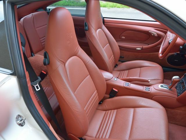 911ターボ テラコッタSPカラーレザーインテリア 下廻り同色ペイント 車高調 ゲンバラスポーツペダル コンフォートシート HDDナビ パッド&ローター4輪交換済み(26枚目)
