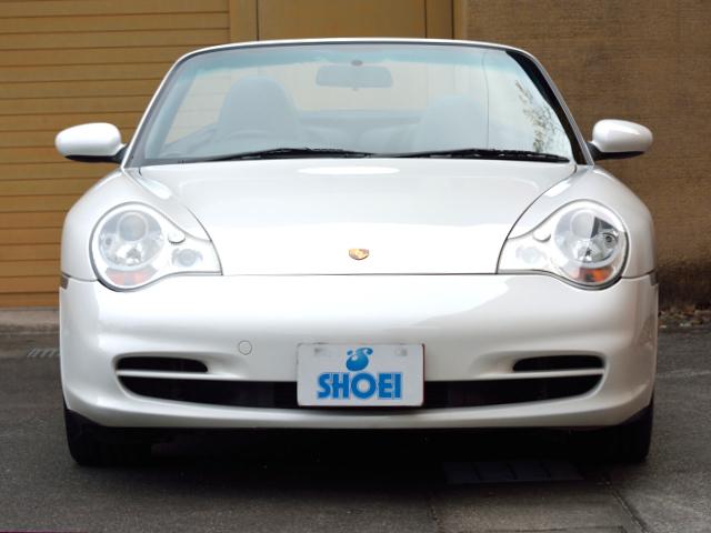 911カレラ4 カブリオレ 右H ハードトップ メトロポールブルーレザーインテリア 18インチスポーツデザインホイール CN-F1X10BDナビ Bカメラ テックアートRスポ 幌張替え済み 可変バルブエキゾースト(2枚目)
