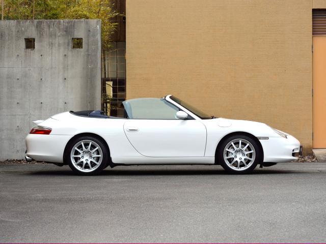911カレラ4 カブリオレ 右H ハードトップ メトロポールブルーレザーインテリア 18インチスポーツデザインホイール CN-F1X10BDナビ Bカメラ テックアートRスポ 幌張替え済み 可変バルブエキゾースト(12枚目)