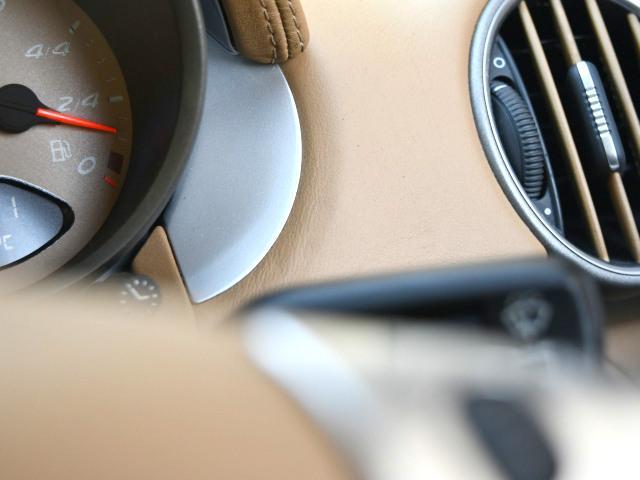 ケイマン ベースグレード　右Ｈ　１９インチスポーツデザイン　レザーインテリア　レザーコンフォートシート　レザーダシュボードＰ　ビルシュタインＰＡＳＭ対応車高調性　オートＡＣ　ツインテールパイプ　ナビゲーション地デジ（43枚目）