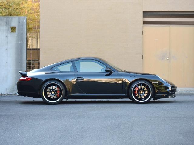 ９１１ ９１１カレラＳ　ミギＨ　ターボバンパー　ターボ油圧ウイング　１９スポーテック　ビルシュタイン　スポーツエキゾースト　レザーインテリア　アダプティブスポーツシート　シートヒーター　ＬＥＤテールフォグ　スポーツクロノＳＲ（12枚目）
