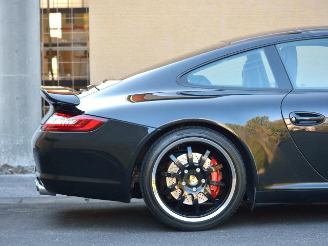 ９１１ ９１１カレラＳ　ミギＨ　ターボバンパー　ターボ油圧ウイング　１９スポーテック　ビルシュタイン　スポーツエキゾースト　レザーインテリア　アダプティブスポーツシート　シートヒーター　ＬＥＤテールフォグ　スポーツクロノＳＲ（17枚目）