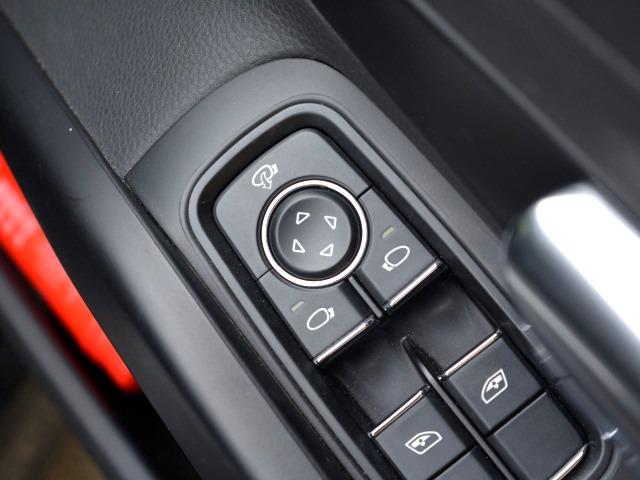 ケイマン Ｓブラックエディション　アルミニウムサイドウインドウトリムＰＤＳＬ電動格ミラーＦ＆Ｒヤパークアシストクルコン　自動防眩ルームミラースポーツデザインステア２０インチカレラクラッシックスポーツシートＰＡＳＭ３１５空気モニター２ゾ（34枚目）