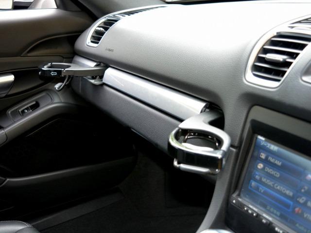 ケイマン Ｓブラックエディション　アルミニウムサイドウインドウトリムＰＤＳＬ電動格ミラーＦ＆Ｒヤパークアシストクルコン　自動防眩ルームミラースポーツデザインステア２０インチカレラクラッシックスポーツシートＰＡＳＭ３１５空気モニター２ゾ（52枚目）