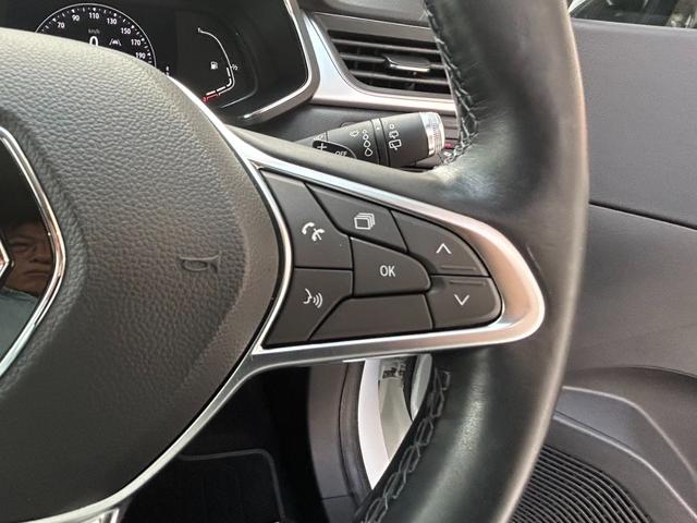 キャプチャー インテンス　テックパック　６ヵ月保証　禁煙車　３６０度カメラ　衝突軽減ブレーキ　アダプティブクルーズコントロール　レーンセンタリングアシスト　ステアリングヒーター　レザーシート　シートヒーター　ハイビームアシストＬＥＤヘッド（24枚目）