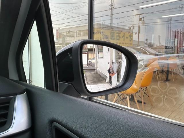 キャプチャー インテンス　テックパック　６ヵ月保証　禁煙車　３６０度カメラ　衝突軽減ブレーキ　アダプティブクルーズコントロール　レーンセンタリングアシスト　ステアリングヒーター　レザーシート　シートヒーター　ハイビームアシストＬＥＤヘッド（34枚目）