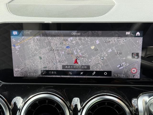 GLB GLB200d パノラミックルーフ ヒーター付きハーフレザーシート 360度カメラ バックカメラ ACC BSM Pトランク ハイビームアシスト付きLEDヘッドライト 純正ナビ ソナー パドルシフト デジタルミラー(11枚目)