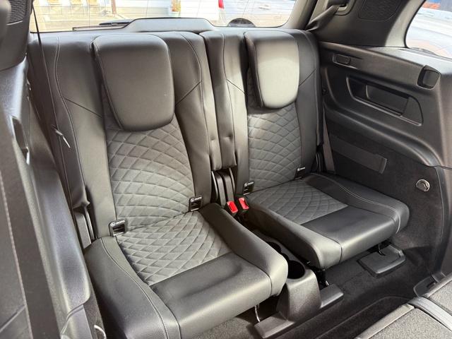 GLB GLB200d パノラミックルーフ ヒーター付きハーフレザーシート 360度カメラ バックカメラ ACC BSM Pトランク ハイビームアシスト付きLEDヘッドライト 純正ナビ ソナー パドルシフト デジタルミラー(27枚目)