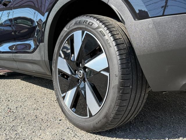 Ｃ４０リチャージ 　グーグルシステムナビ　カープレイ対応　全方位カメラ　パノラマルーフ　アダプティプクルーズ　ＬＥＤヘッド　シートヒーター　ステアヒーター　ＥＴＣ（8枚目）