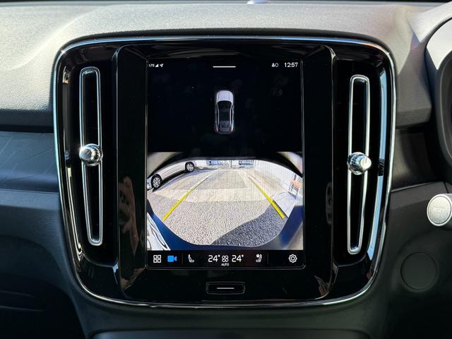 Ｃ４０リチャージ 　グーグルシステムナビ　カープレイ対応　全方位カメラ　パノラマルーフ　アダプティプクルーズ　ＬＥＤヘッド　シートヒーター　ステアヒーター　ＥＴＣ（15枚目）