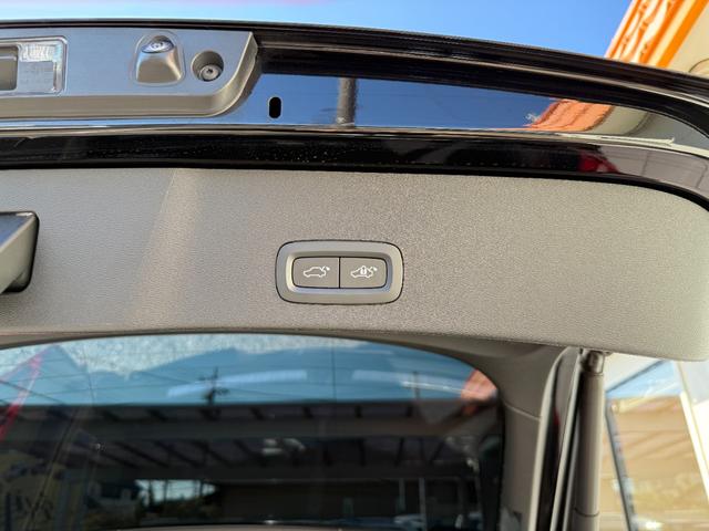 Ｃ４０リチャージ 　グーグルシステムナビ　カープレイ対応　全方位カメラ　パノラマルーフ　アダプティプクルーズ　ＬＥＤヘッド　シートヒーター　ステアヒーター　ＥＴＣ（31枚目）