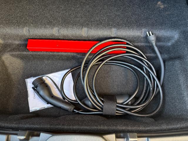 Ｃ４０リチャージ 　グーグルシステムナビ　カープレイ対応　全方位カメラ　パノラマルーフ　アダプティプクルーズ　ＬＥＤヘッド　シートヒーター　ステアヒーター　ＥＴＣ（35枚目）