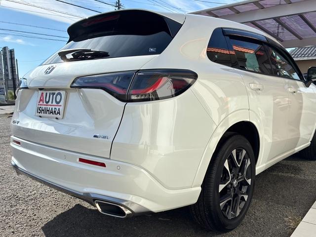 ＺＲ－Ｖ ｅ：ＨＥＶ　Ｚ　ＢＳＭ　　純正ナビ　３６０度カメラ　オートハイビーム　ＢＯＳＥスピーカー　レザーシート　パワートランク　フットオープナー　ＥＴＣ２．０　シートヒーター　ステアリングヒーター　非接触充電器（8枚目）