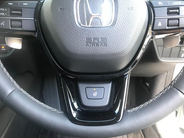 ＺＲ－Ｖ ｅ：ＨＥＶ　Ｚ　ＢＳＭ　　純正ナビ　３６０度カメラ　オートハイビーム　ＢＯＳＥスピーカー　レザーシート　パワートランク　フットオープナー　ＥＴＣ２．０　シートヒーター　ステアリングヒーター　非接触充電器（21枚目）