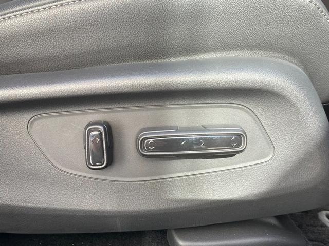 ＺＲ－Ｖ ｅ：ＨＥＶ　Ｚ　ＢＳＭ　　純正ナビ　３６０度カメラ　オートハイビーム　ＢＯＳＥスピーカー　レザーシート　パワートランク　フットオープナー　ＥＴＣ２．０　シートヒーター　ステアリングヒーター　非接触充電器（26枚目）