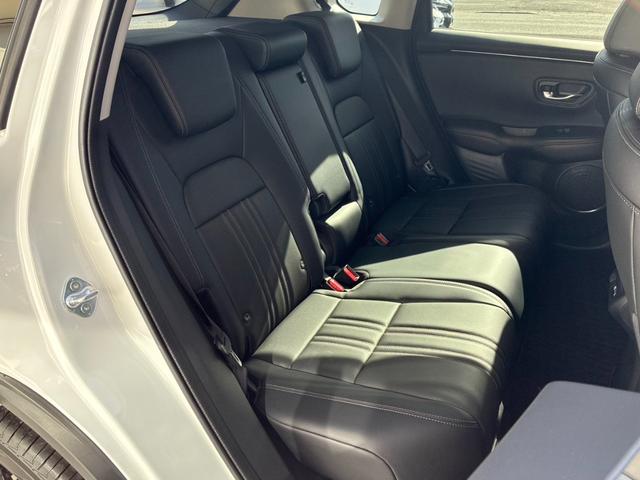 ＺＲ－Ｖ ｅ：ＨＥＶ　Ｚ　ＢＳＭ　　純正ナビ　３６０度カメラ　オートハイビーム　ＢＯＳＥスピーカー　レザーシート　パワートランク　フットオープナー　ＥＴＣ２．０　シートヒーター　ステアリングヒーター　非接触充電器（29枚目）