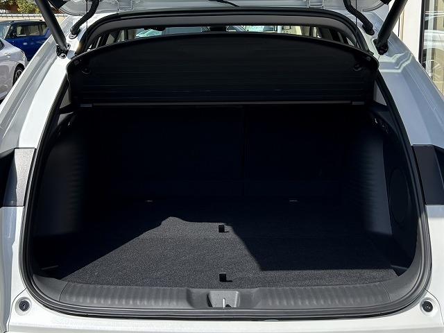 ＺＲ－Ｖ ｅ：ＨＥＶ　Ｚ　ＢＳＭ　　純正ナビ　３６０度カメラ　オートハイビーム　ＢＯＳＥスピーカー　レザーシート　パワートランク　フットオープナー　ＥＴＣ２．０　シートヒーター　ステアリングヒーター　非接触充電器（30枚目）