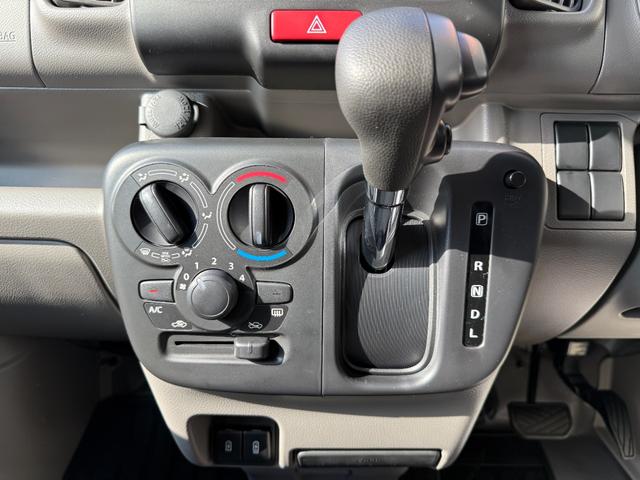 エブリイ ＰＡリミテッド　自社ワンオーナー　両側スライドドア　衝突軽減ブレーキ　アイドリングストップ　キーレス　ソナー（10枚目）