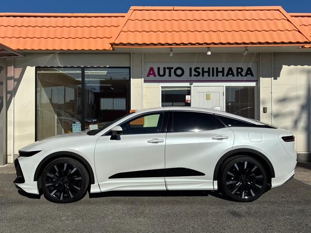 クラウンクロスオーバー ＲＳアドバンスド　新車保証継承　純正ナビ　３６０度カメラ　オートハイビームＬＥＤヘッドライト　アダプティブクルーズコントロール　ＢＳＭ　ヒーター付きレザーシート　ヘッドアップディスプレイ　ＥＴＣ２．０　ベンチレーション（4枚目）