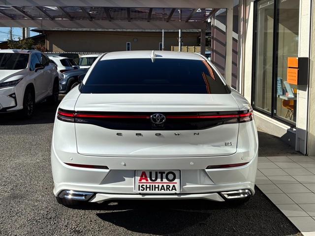 クラウンクロスオーバー ＲＳアドバンスド　新車保証継承　純正ナビ　３６０度カメラ　オートハイビームＬＥＤヘッドライト　アダプティブクルーズコントロール　ＢＳＭ　ヒーター付きレザーシート　ヘッドアップディスプレイ　ＥＴＣ２．０　ベンチレーション（5枚目）