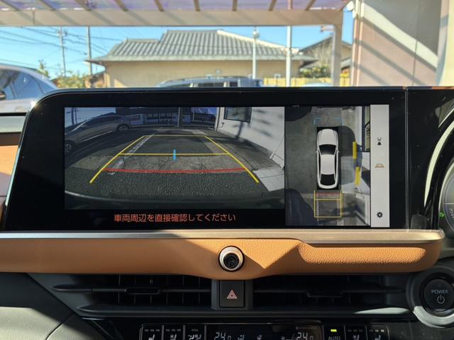 クラウンクロスオーバー ＲＳアドバンスド　新車保証継承　純正ナビ　３６０度カメラ　オートハイビームＬＥＤヘッドライト　アダプティブクルーズコントロール　ＢＳＭ　ヒーター付きレザーシート　ヘッドアップディスプレイ　ＥＴＣ２．０　ベンチレーション（13枚目）