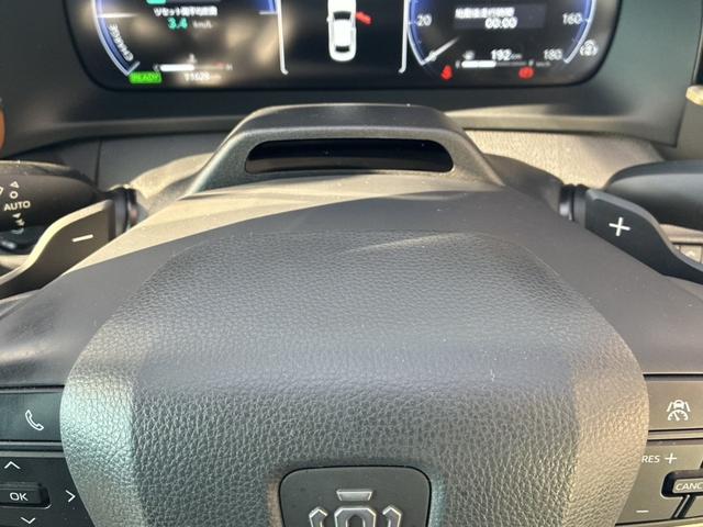 クラウンクロスオーバー ＲＳアドバンスド　新車保証継承　純正ナビ　３６０度カメラ　オートハイビームＬＥＤヘッドライト　アダプティブクルーズコントロール　ＢＳＭ　ヒーター付きレザーシート　ヘッドアップディスプレイ　ＥＴＣ２．０　ベンチレーション（19枚目）
