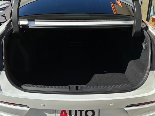 クラウンクロスオーバー ＲＳアドバンスド　新車保証継承　純正ナビ　３６０度カメラ　オートハイビームＬＥＤヘッドライト　アダプティブクルーズコントロール　ＢＳＭ　ヒーター付きレザーシート　ヘッドアップディスプレイ　ＥＴＣ２．０　ベンチレーション（29枚目）