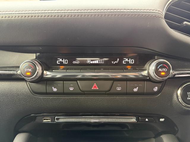 MAZDA3ファストバック X Lパッケージ ユーザー買取 黒革シート マツダコネクトナビ 全方位カメラ USBポート レーダークルーズ LEDヘッド シートメモリー パワーシート ステアリングヒーター(13枚目)