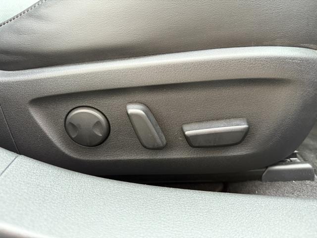 MAZDA3ファストバック X Lパッケージ ユーザー買取 黒革シート マツダコネクトナビ 全方位カメラ USBポート レーダークルーズ LEDヘッド シートメモリー パワーシート ステアリングヒーター(20枚目)