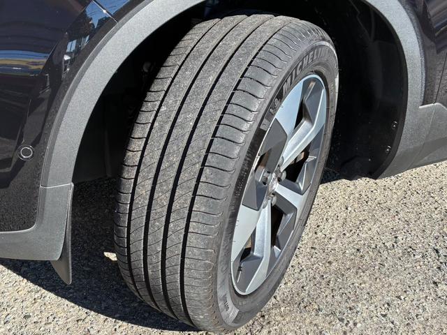 VOLVO XC40 ULTRA B4 AWD DARK EDITION