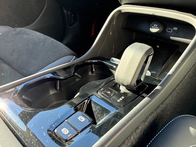 VOLVO XC40 ULTRA B4 AWD DARK EDITION