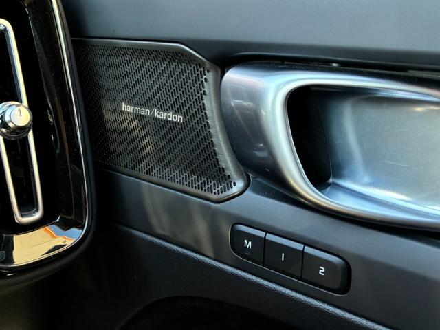 VOLVO XC40 ULTRA B4 AWD DARK EDITION