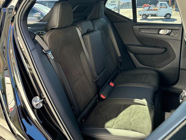 VOLVO XC40 ULTRA B4 AWD DARK EDITION