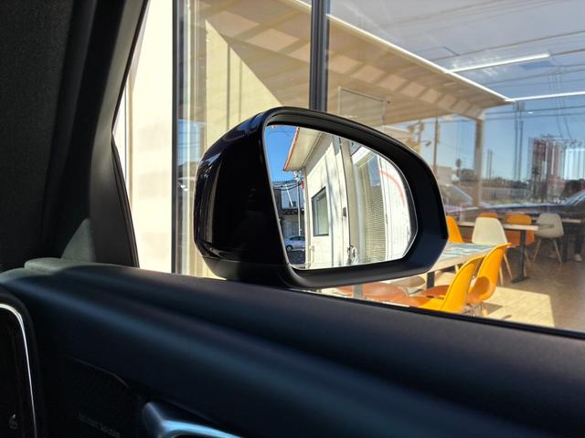 VOLVO XC40 ULTRA B4 AWD DARK EDITION