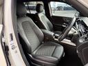 GLB200d パノラミックルーフ ヒーター付きハーフレザーシート 360度カメラ バックカメラ ACC BSM Pトランク ハイビームアシスト付きLEDヘッドライト 純正ナビ ソナー パドルシフト デジタルミラー(23枚目)