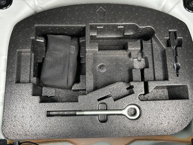 500 1.2 カルト カルト 純正ディスプレイオーディオ carplay デュアロジックAT ドライブレコーダー クルーズコントロール ETC バックカメラ アイドリングストップ キーレス 純正ホイルキャップ(38枚目)