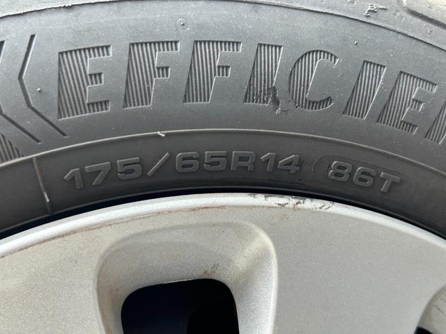 500 1.2 カルト カルト 純正ディスプレイオーディオ carplay デュアロジックAT ドライブレコーダー クルーズコントロール ETC バックカメラ アイドリングストップ キーレス 純正ホイルキャップ(45枚目)