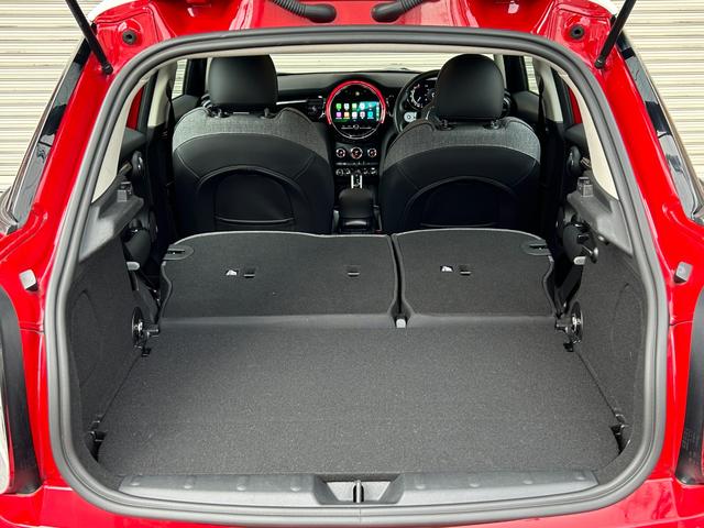 �V�[�g��|���ăA�����W���邱�Ƃő傫�ȉו����ςނ��Ƃ��ł��܂��B